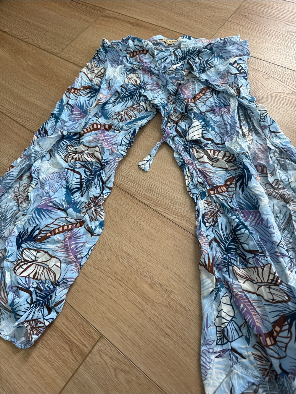 Light Blue Tropical Print Wide-Leg Pants